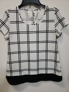 New York Collection Black & White geometric top Sleeve Size Small shell